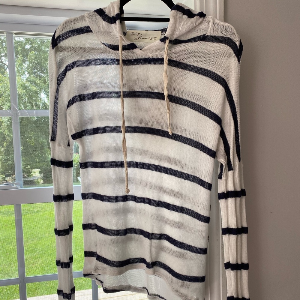 Lightweight hooded beach sweater